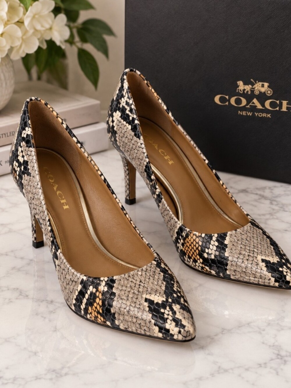 Coach Nala Graphic Snake Pumps Heels Orange Black Size 8.5